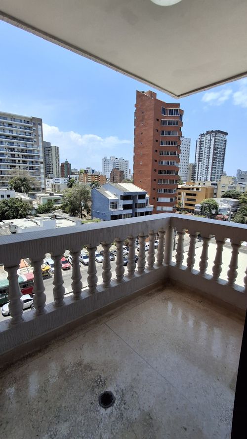 Apartamento de 3 alcobas en venta en Altos Del Prado, Barranquilla, 150 m² · foto 5 de 20