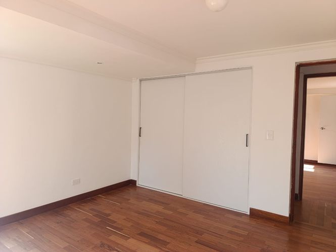 Apartamento de 3 alcobas en arriendo en El Poblado, Medellín, 200 m² · foto 10 de 18
