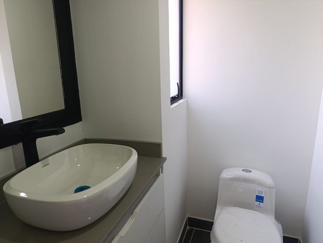 Apartamento de 3 alcobas en arriendo en El Poblado, Medellín, 200 m² · foto 17 de 18