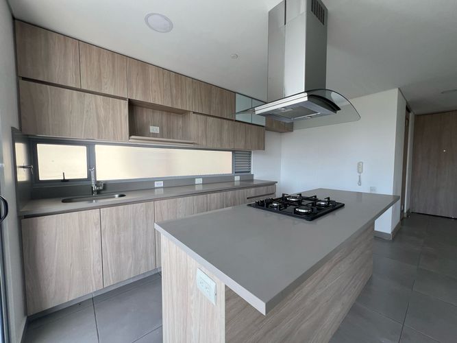 Apartamento de 2 alcobas en arriendo en Cumbres, Envigado, 87 m² · foto 7 de 16