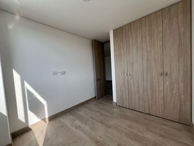 Apartamento de 2 alcobas en arriendo en Cumbres, Envigado, 87 m² · foto 8 de 16