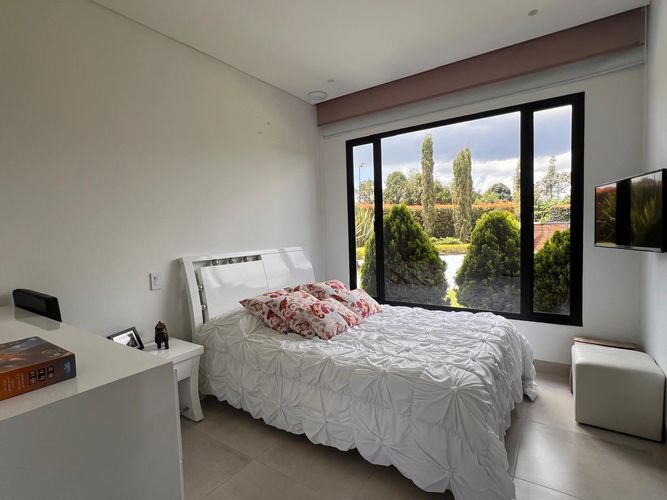 Casa de 5 alcobas en venta en Llano Grande, Rionegro, 800 m² · foto 8 de 19