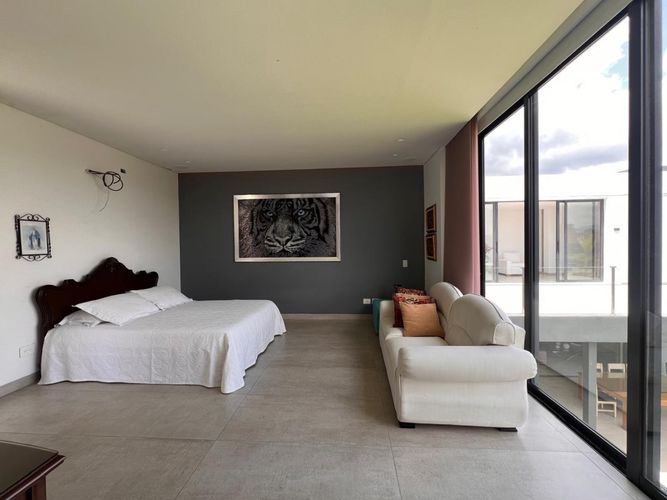 Casa de 5 alcobas en venta en Llano Grande, Rionegro, 800 m² · foto 11 de 19