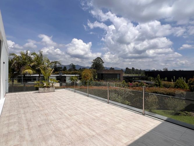 Casa de 5 alcobas en venta en Llano Grande, Rionegro, 800 m² · foto 18 de 19