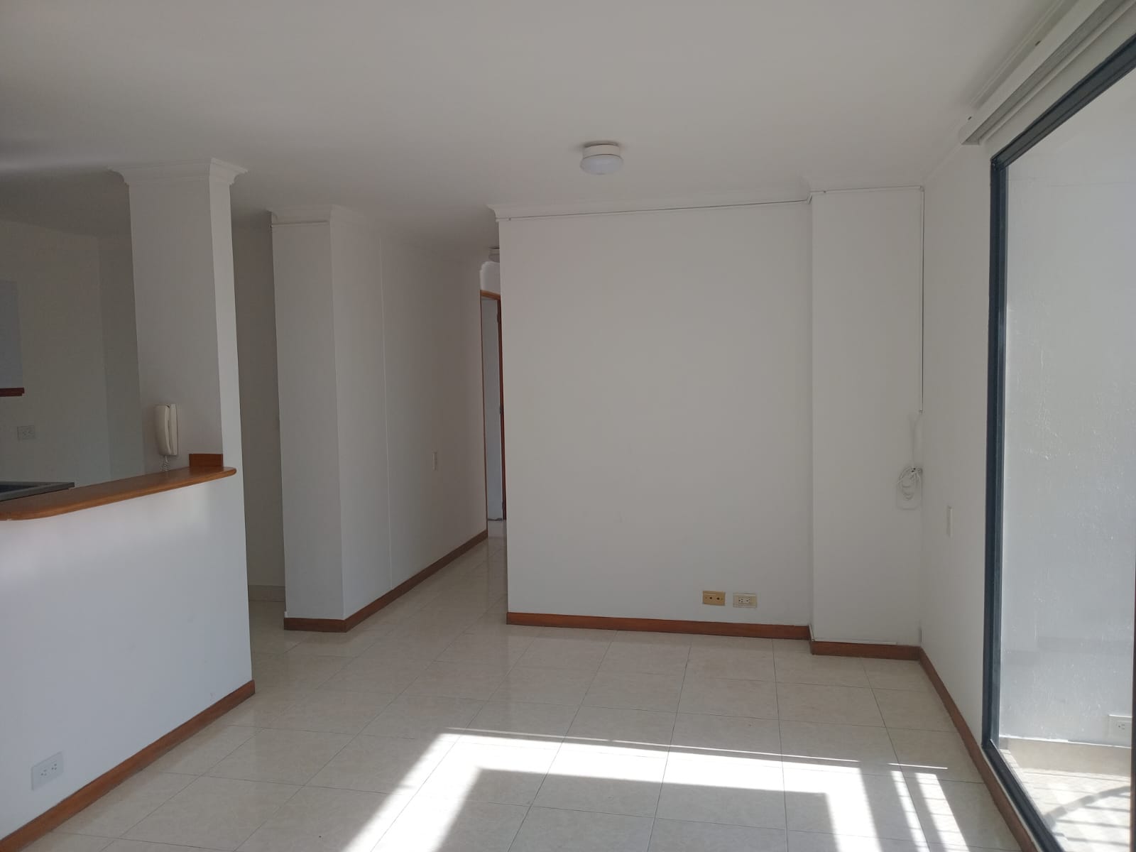 Apartamento en venta en El Poblado, Medellín · foto 2 de 15