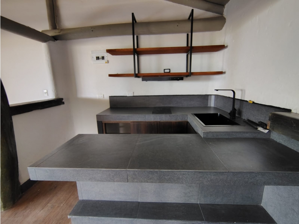 Apartamento en arriendo en La Esmeralda, Envigado · foto 4 de 13