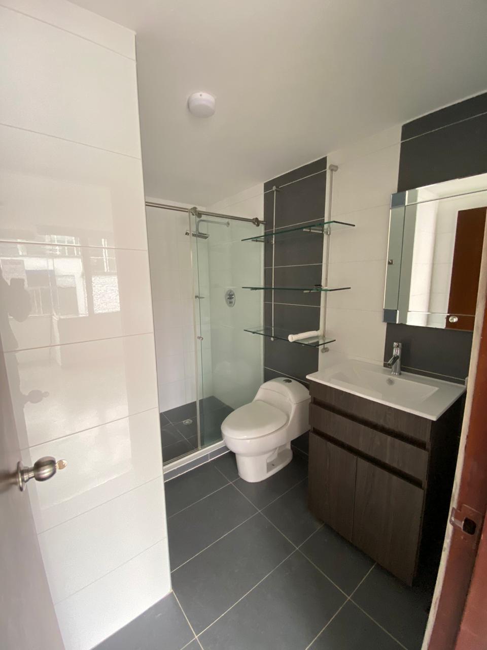 Apartamento en venta en Pinares, Pereira · foto 9 de 12