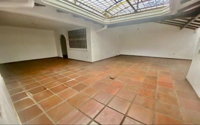 Casa de 4 alcobas en venta en Cristales, Cali, 312 m² · foto 10 de 14