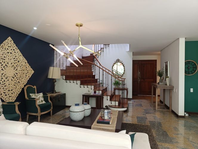 Casa de 3 alcobas en venta en El Poblado, Medellín, 256 m² · foto 3 de 20