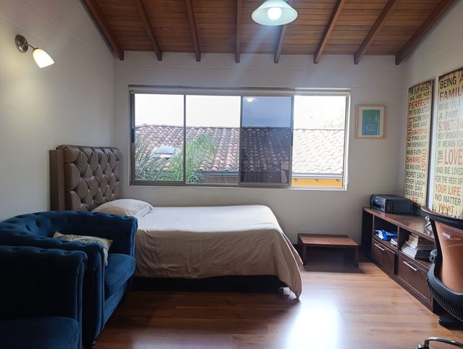 Casa de 3 alcobas en venta en El Poblado, Medellín, 256 m² · foto 12 de 20