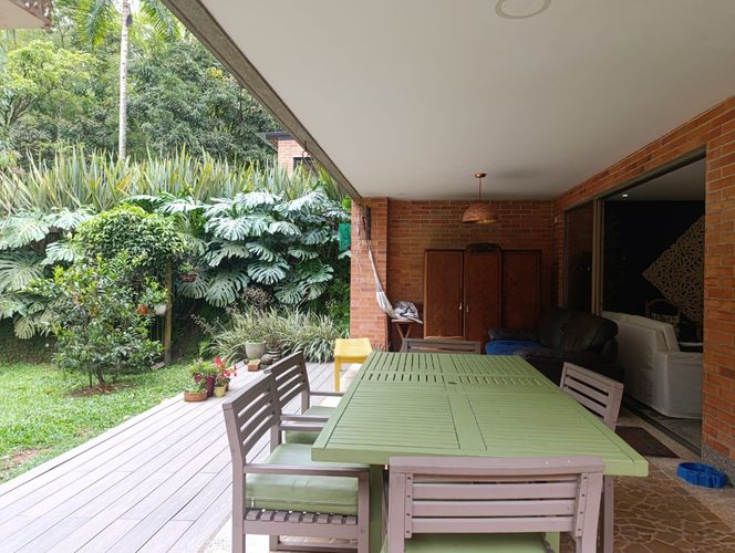 Casa de 3 alcobas en venta en El Poblado, Medellín, 256 m² · foto 20 de 20