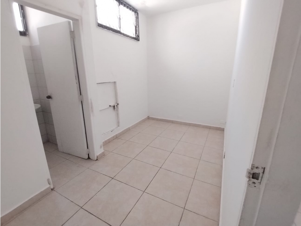 Local en arriendo en El Prado, Barranquilla, 42 m² · foto 6 de 7