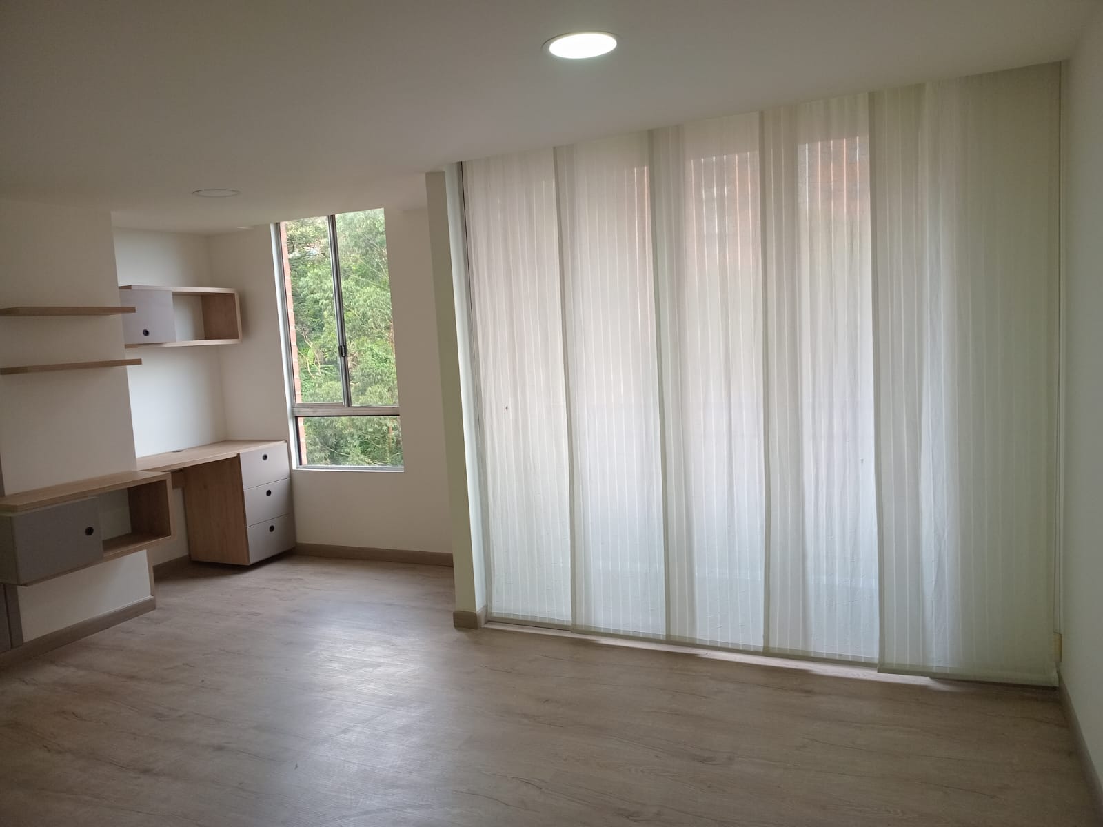 Apartamento en venta en El Poblado, Medellín · foto 2 de 16