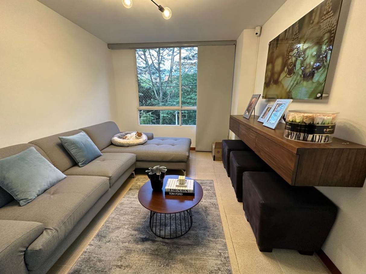 Apartamento en venta en El Poblado, Medellín · foto 2 de 11