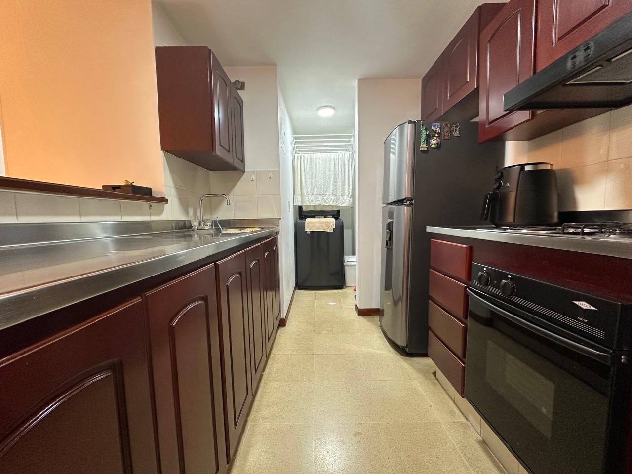 Apartamento en venta en El Poblado, Medellín · foto 4 de 11