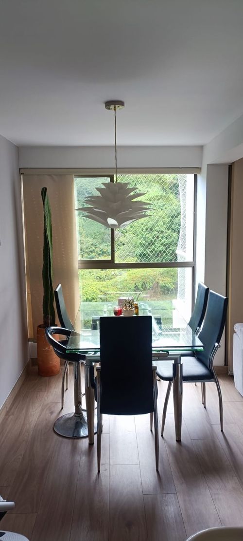 Apartamento de 3 alcobas en arriendo en Loma De Los Bernal, Medellín, 97 m² · foto 3 de 18
