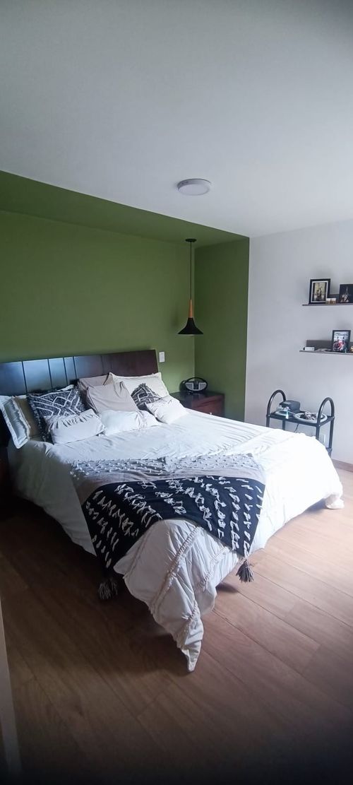 Apartamento de 3 alcobas en arriendo en Loma De Los Bernal, Medellín, 97 m² · foto 8 de 18