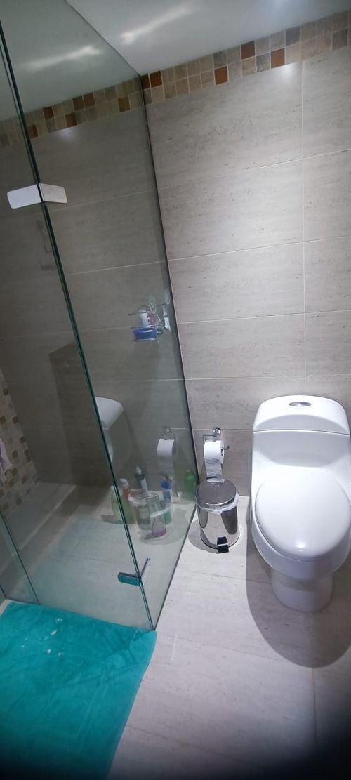 Apartamento de 3 alcobas en arriendo en Loma De Los Bernal, Medellín, 97 m² · foto 10 de 18