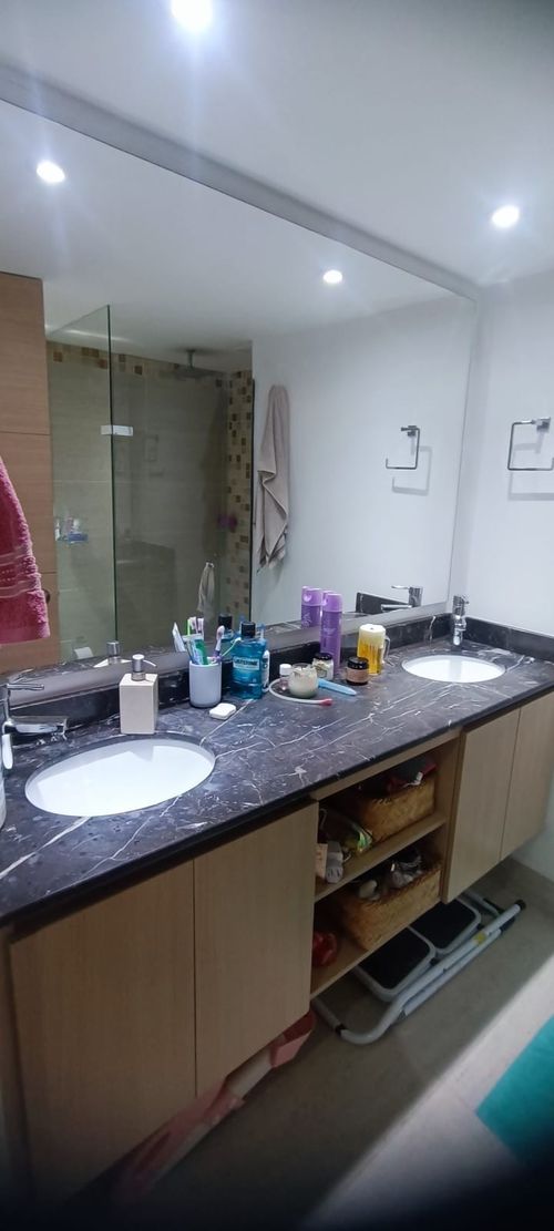 Apartamento de 3 alcobas en arriendo en Loma De Los Bernal, Medellín, 97 m² · foto 12 de 18