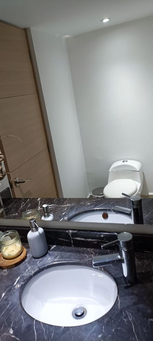 Apartamento de 3 alcobas en arriendo en Loma De Los Bernal, Medellín, 97 m² · foto 16 de 18