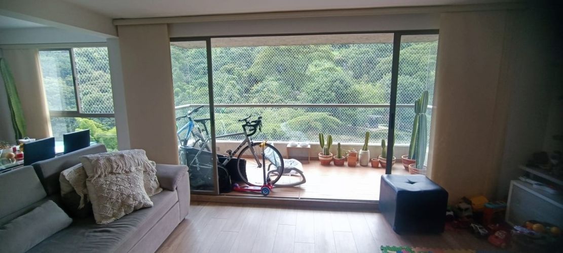 Apartamento de 3 alcobas en arriendo en Loma De Los Bernal, Medellín, 97 m² · foto 17 de 18