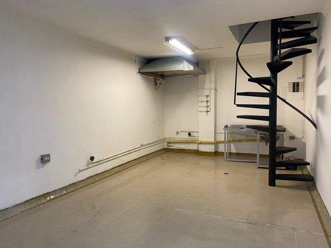 Local en arriendo en El Poblado, Medellín, 30 m² · foto 3 de 13
