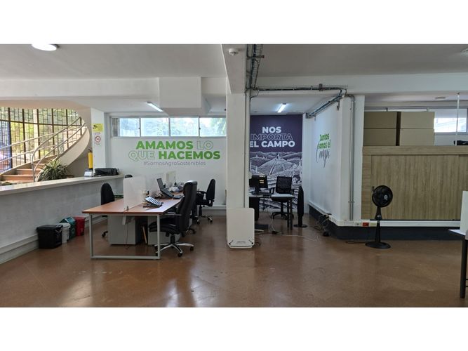 Bodega en arriendo en El Poblado, Medellín, 400 m² · foto 15 de 19
