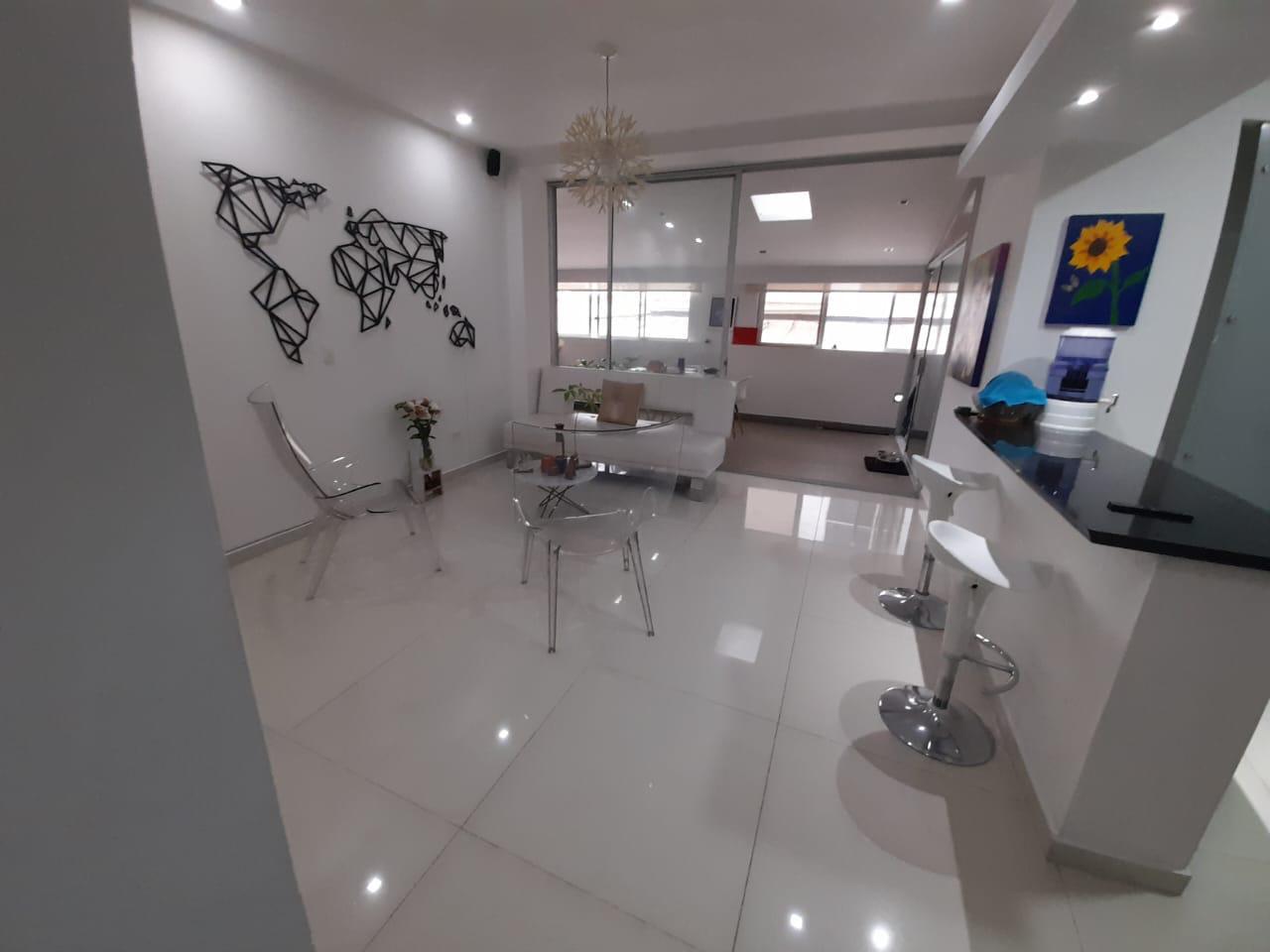 Apartamento en venta en Pinares, Pereira · foto 2 de 21