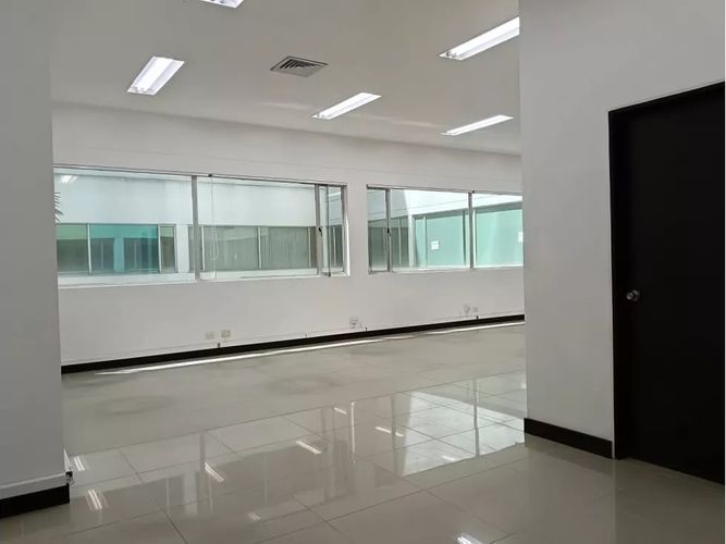 Oficina en arriendo en Noel, Medellín, 84 m² · foto 6 de 6