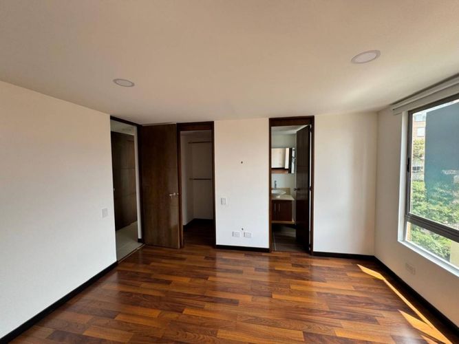Apartamento de 2 alcobas en arriendo en Castropol, Medellín, 100 m² · foto 11 de 16