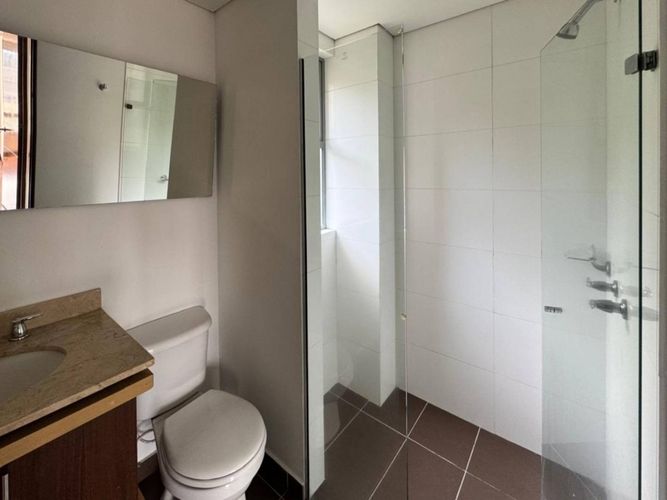 Apartamento de 2 alcobas en arriendo en Castropol, Medellín, 100 m² · foto 15 de 16