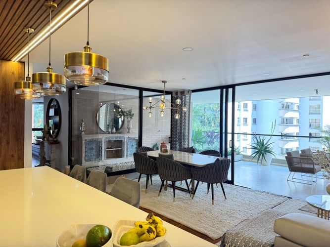 Apartamento de 3 alcobas en venta en Bosques De Zuñiga, Envigado, 198 m² · foto 2 de 20