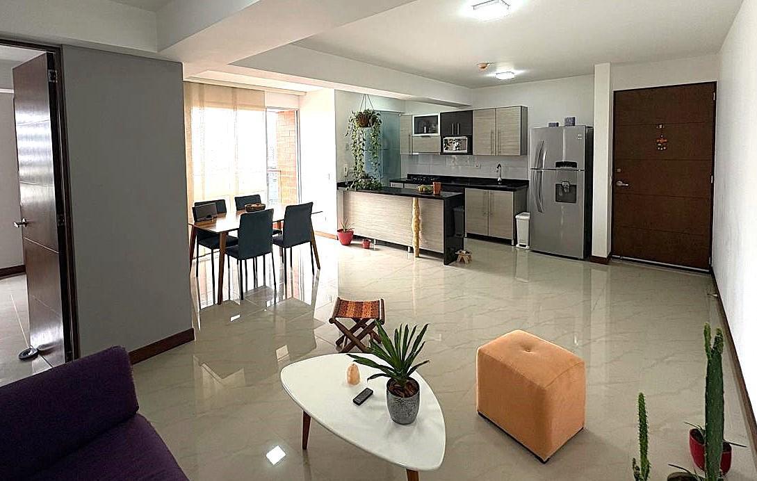 Apartamento en venta en Pinares, Pereira · foto 3 de 15