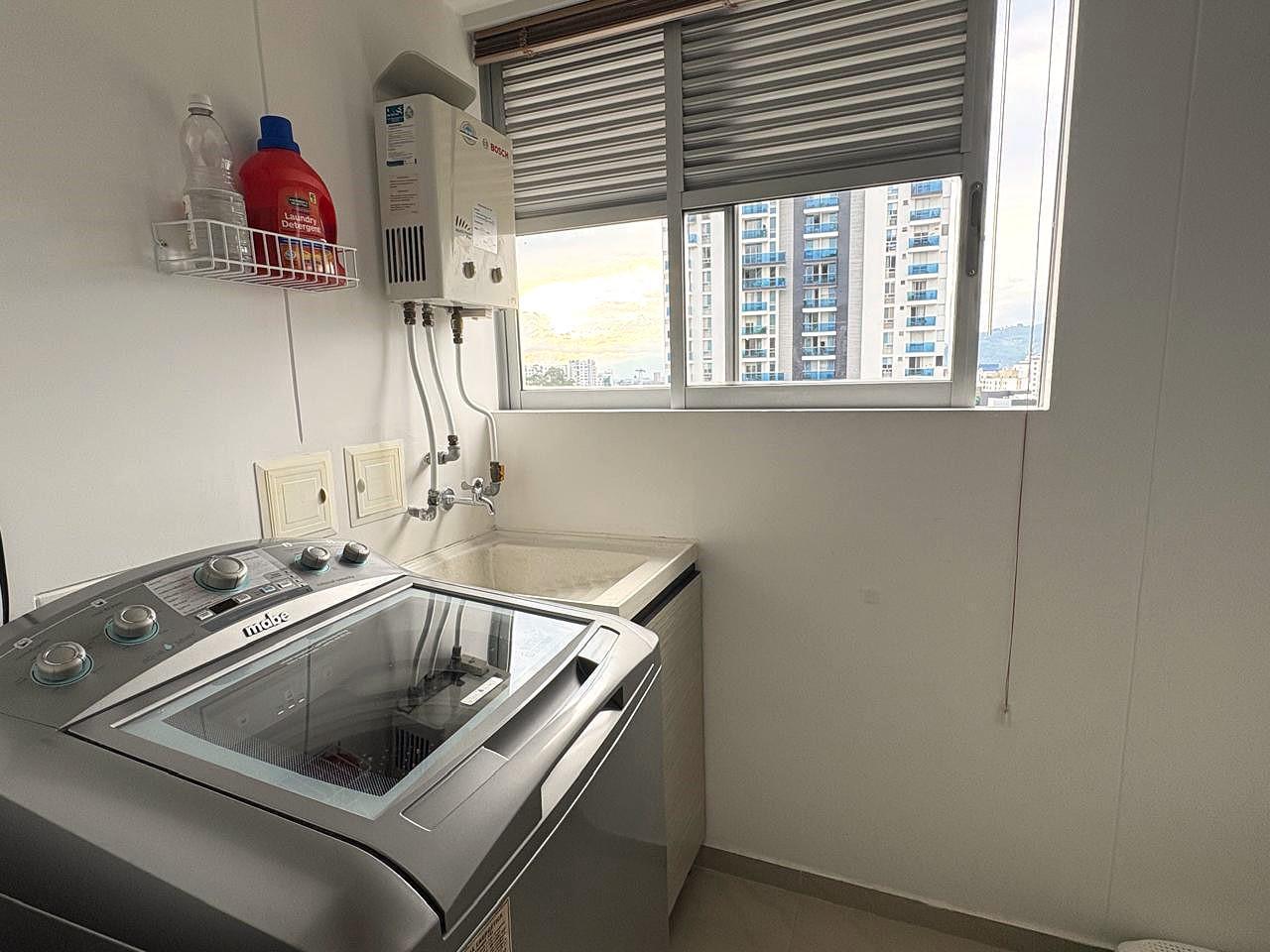 Apartamento en venta en Pinares, Pereira · foto 8 de 15