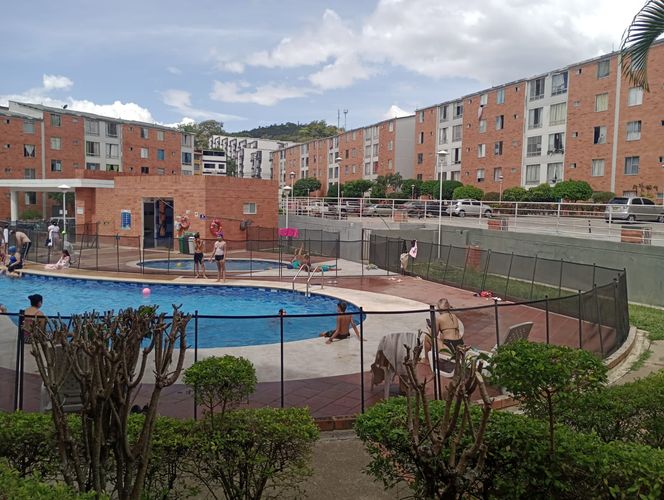 Apartamento de 3 alcobas en venta en Co. Miraflores, Piedecuesta, 55 m² · foto 13 de 15