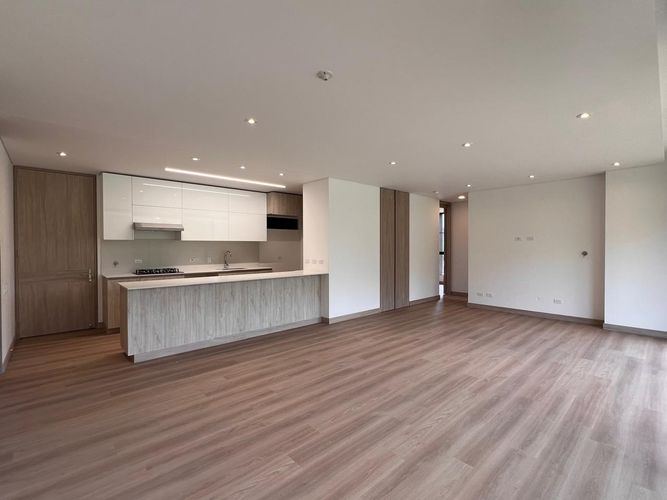 Apartamento de 2 alcobas en arriendo en El Porvenir, Rionegro, 145 m² · foto 3 de 15