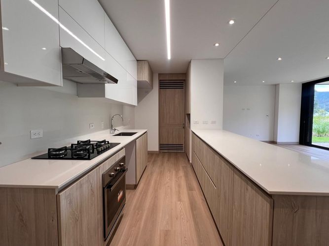 Apartamento de 2 alcobas en arriendo en El Porvenir, Rionegro, 145 m² · foto 5 de 15