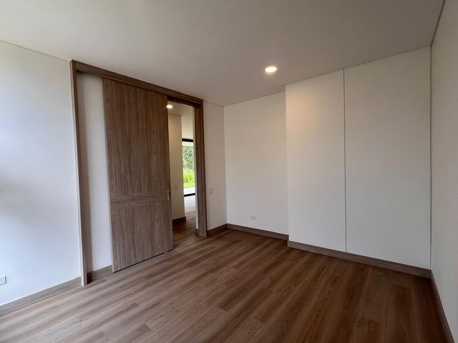 Apartamento de 2 alcobas en arriendo en El Porvenir, Rionegro, 145 m² · foto 9 de 15