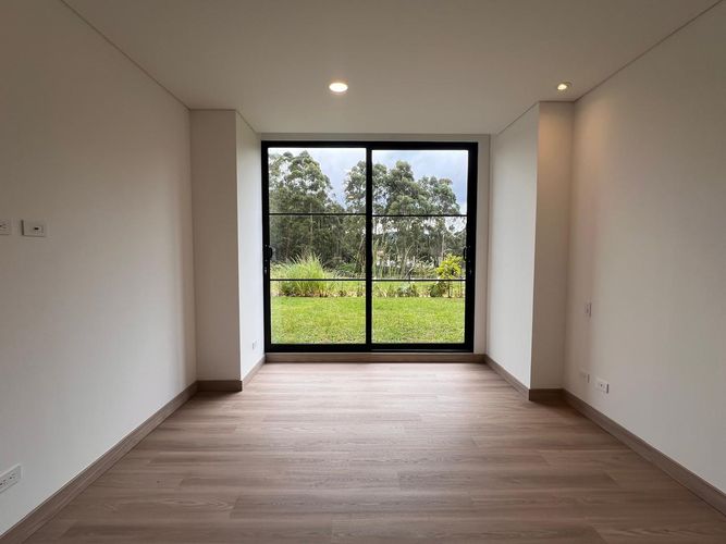 Apartamento de 2 alcobas en arriendo en El Porvenir, Rionegro, 145 m² · foto 10 de 15