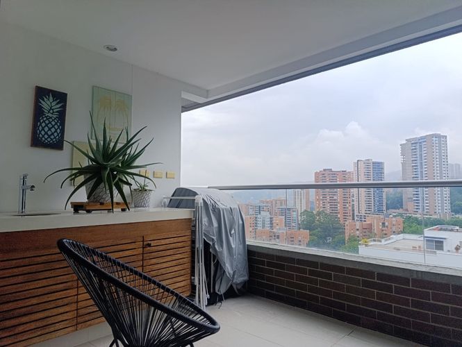 Apartamento de 2 alcobas en arriendo en El Poblado, Medellín, 122 m² · foto 19 de 20