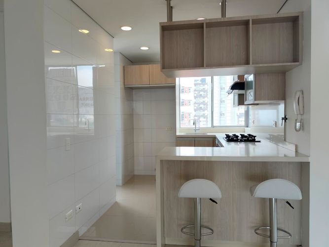 Apartamento de 3 alcobas en arriendo en El Poblado, Medellín, 120 m² · foto 7 de 15