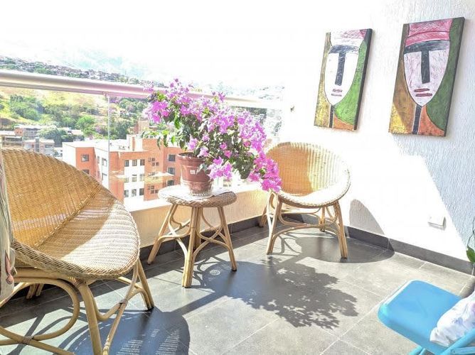 Apartamento de 4 alcobas en venta en Santa Teresita, Cali, 146 m² · foto 2 de 23