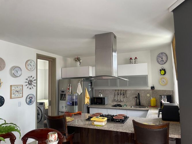 Apartamento de 4 alcobas en venta en Santa Teresita, Cali, 146 m² · foto 6 de 23