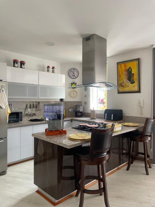 Apartamento de 4 alcobas en venta en Santa Teresita, Cali, 146 m² · foto 7 de 23