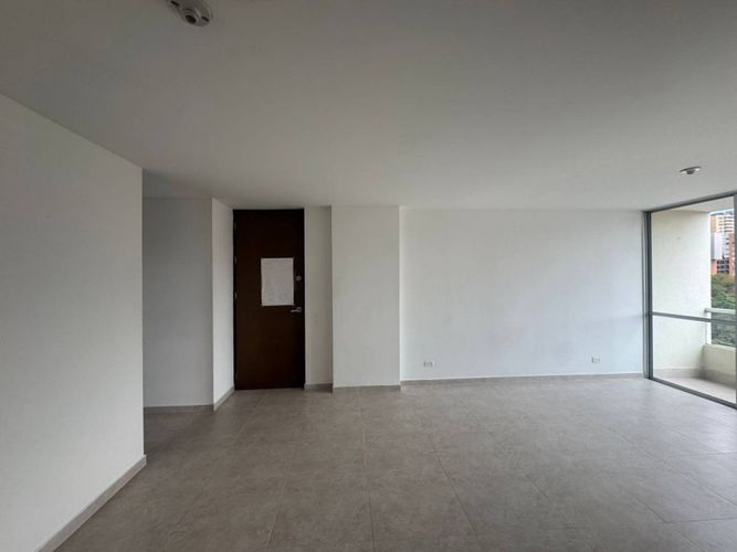Apartamento de 2 alcobas en arriendo en El Esmeraldal, Medellín, 65 m² · foto 2 de 24