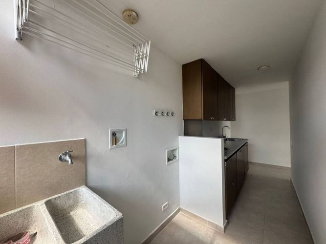 Apartamento de 2 alcobas en arriendo en El Esmeraldal, Medellín, 65 m² · foto 8 de 24