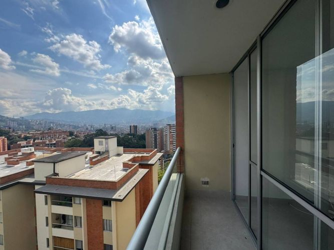 Apartamento de 2 alcobas en arriendo en El Esmeraldal, Medellín, 65 m² · foto 22 de 24