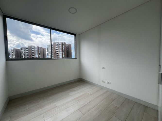 Apartamento de 2 alcobas en arriendo en Cumbres, Envigado, 85 m² · foto 9 de 20
