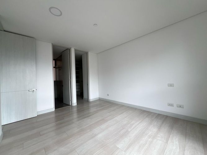 Apartamento de 2 alcobas en arriendo en Cumbres, Envigado, 85 m² · foto 13 de 20