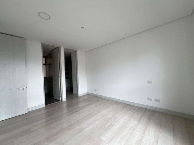 Apartamento de 2 alcobas en arriendo en Cumbres, Envigado, 85 m² · foto 14 de 20